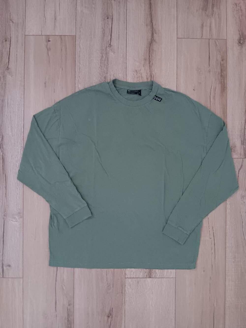 ASOS Design Men M Long Sleeve T-Shirt Organic Cotton Sage Green Drop Shoulder